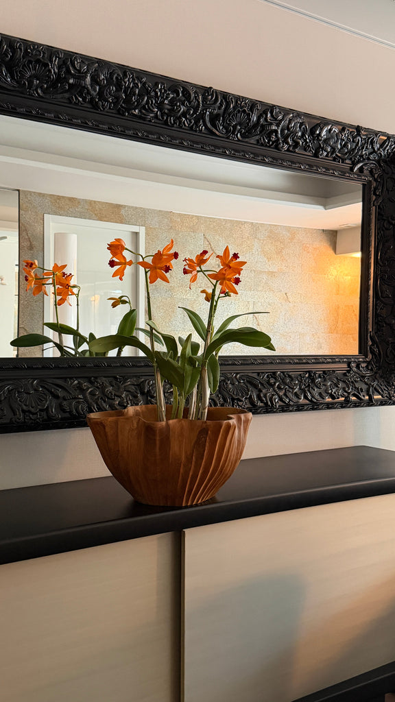 新作のご紹介<br> 蘭のある景色