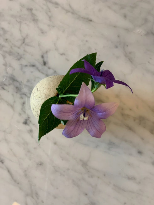 白壁 一輪挿し Sサイズ