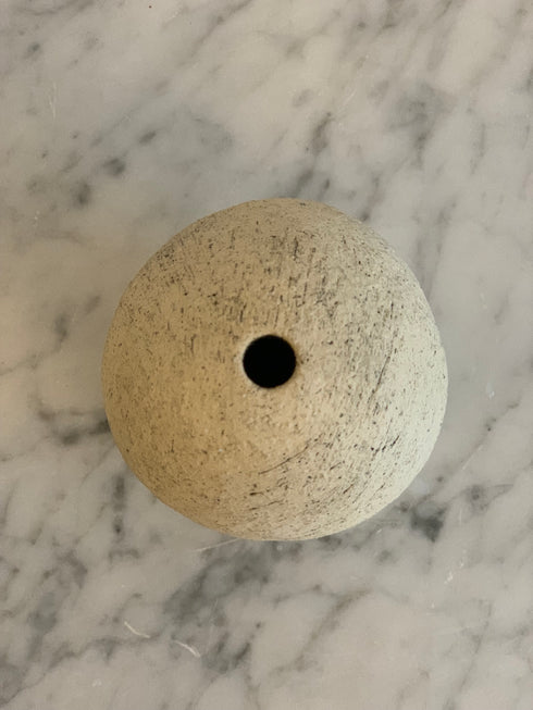 白壁 一輪挿し Mサイズ